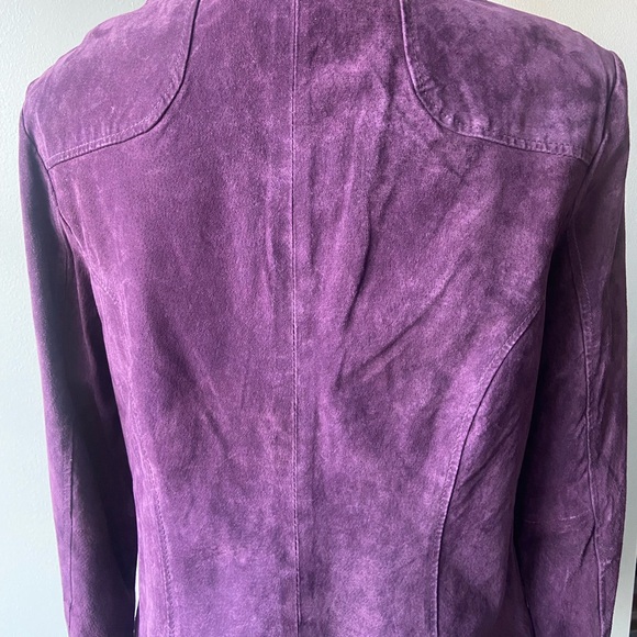 Chic Women's Purple Leather Jacket - Picture 4 of 11